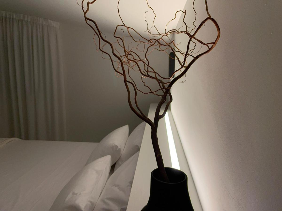 Parisina Design Rooms Pescara Bagian luar foto