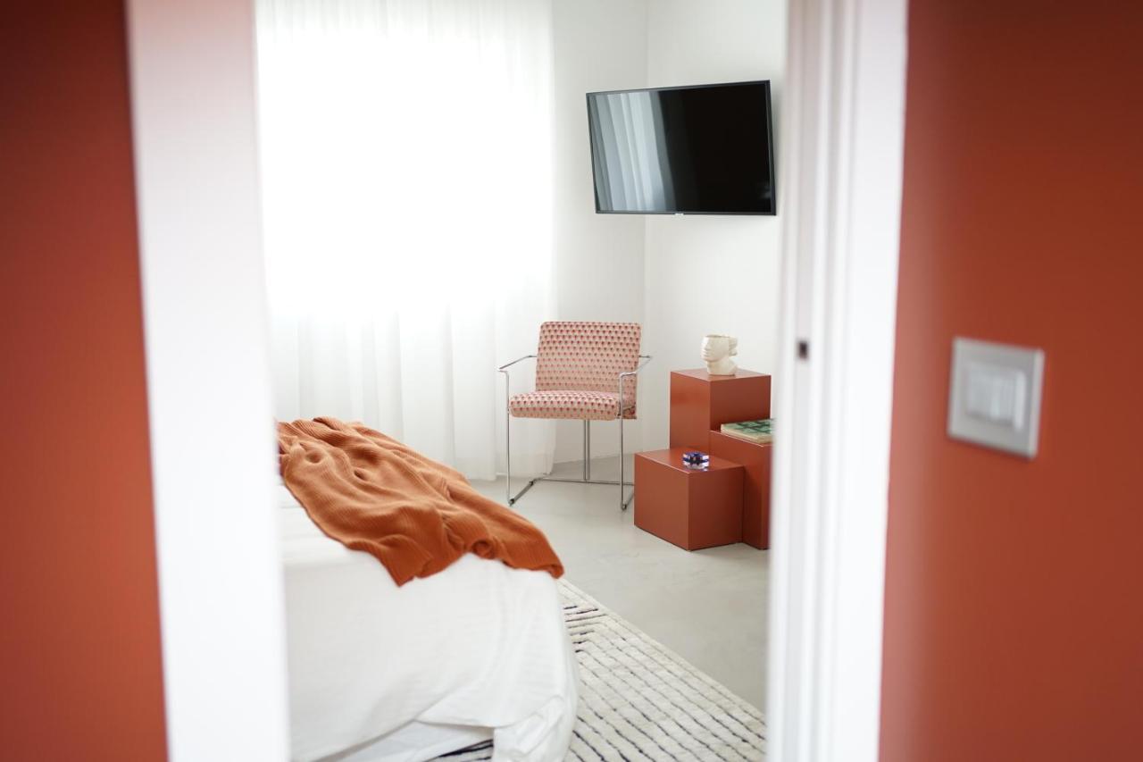 Parisina Design Rooms Pescara Bagian luar foto